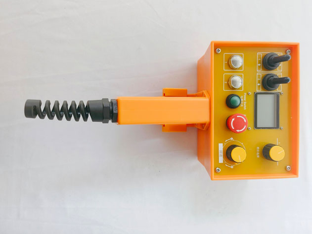 焊接機(jī)器人工業(yè)無(wú)線遙控器