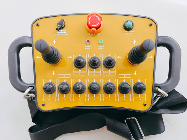 10撥桿2搖桿開關量28路工業(yè)無線遙控器