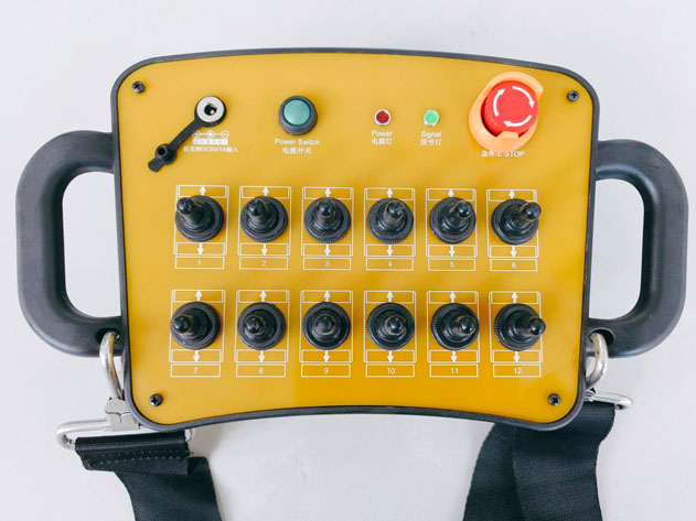 12路開關量撥桿24路工業(yè)無線遙控器