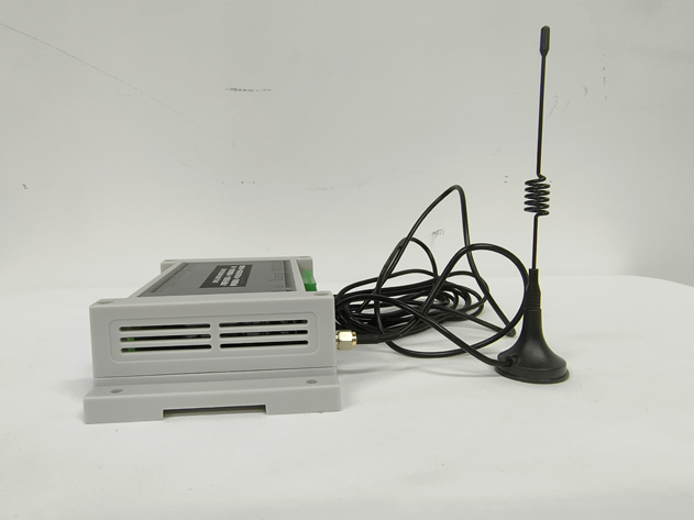 高山水池、山上水塔水位超遠(yuǎn)距離無(wú)線傳輸及水泵自動(dòng)控制系統(tǒng)